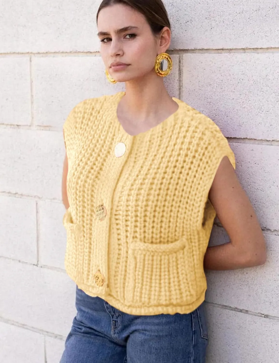 Arssm Women Button Down Sweater Vest Sleeveless Crop Knit Cardigan Cropped Knitted Sweater Vest with Pockets