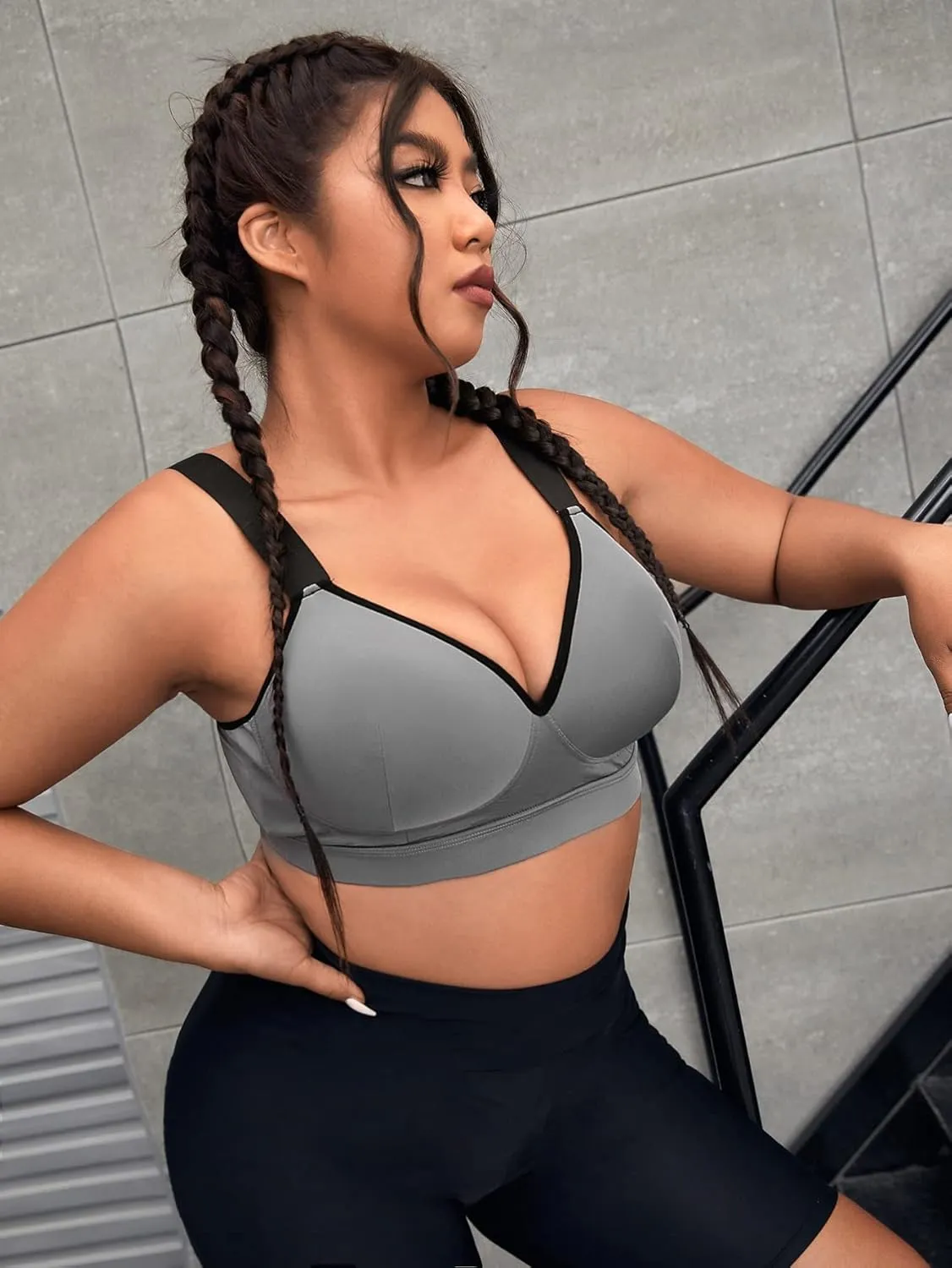 COZYEASE Women's Plus Size Sports Bra High Impact Gym Padded Sports Bra for Women