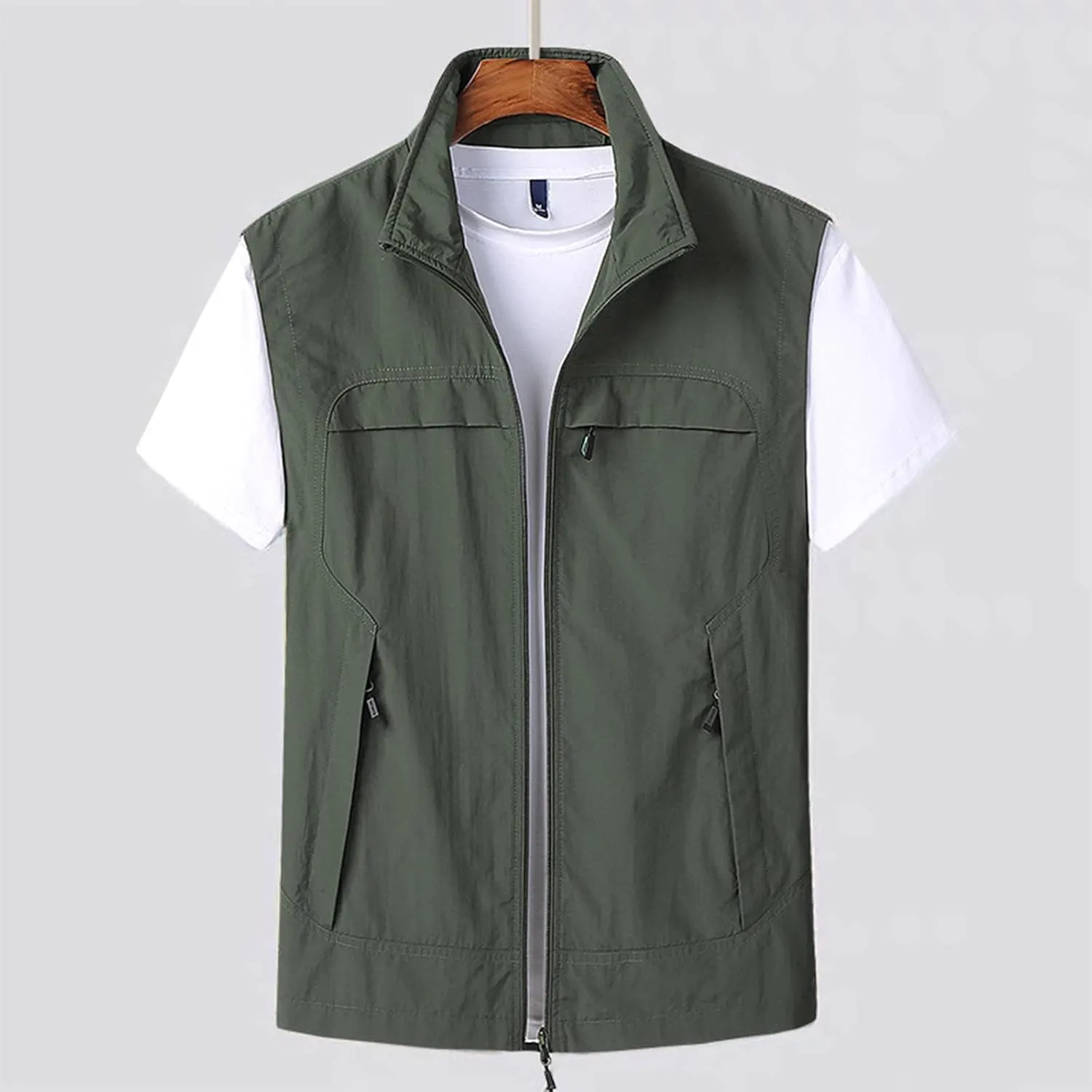 Dgoopd Lightweight Vest for Men Sleeveless Travel Hiking Casual Vest with Zipper Pockets