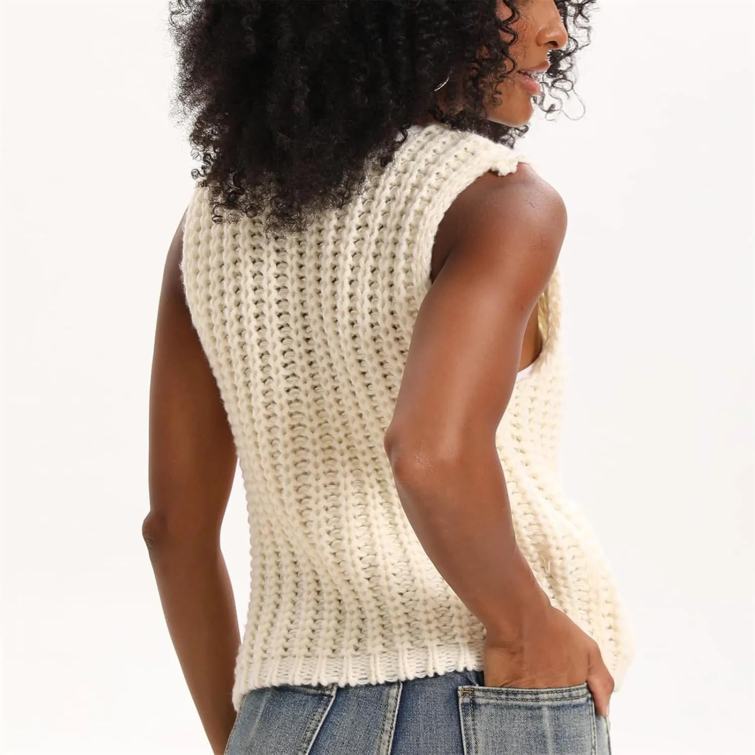 HOULENGS Women's Spring Chunky Sweater Vest 2025 Button Down Sleeveless Knit Top Fashion Cardigan Vest with Pockets