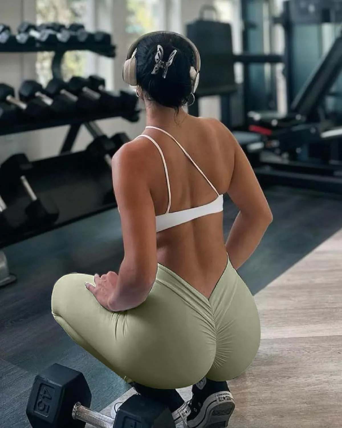 V Back Scrunch Butt Leggings for Women with Pocket Butt Lifting Leggings Tummy Control Booty Lifting Leggings