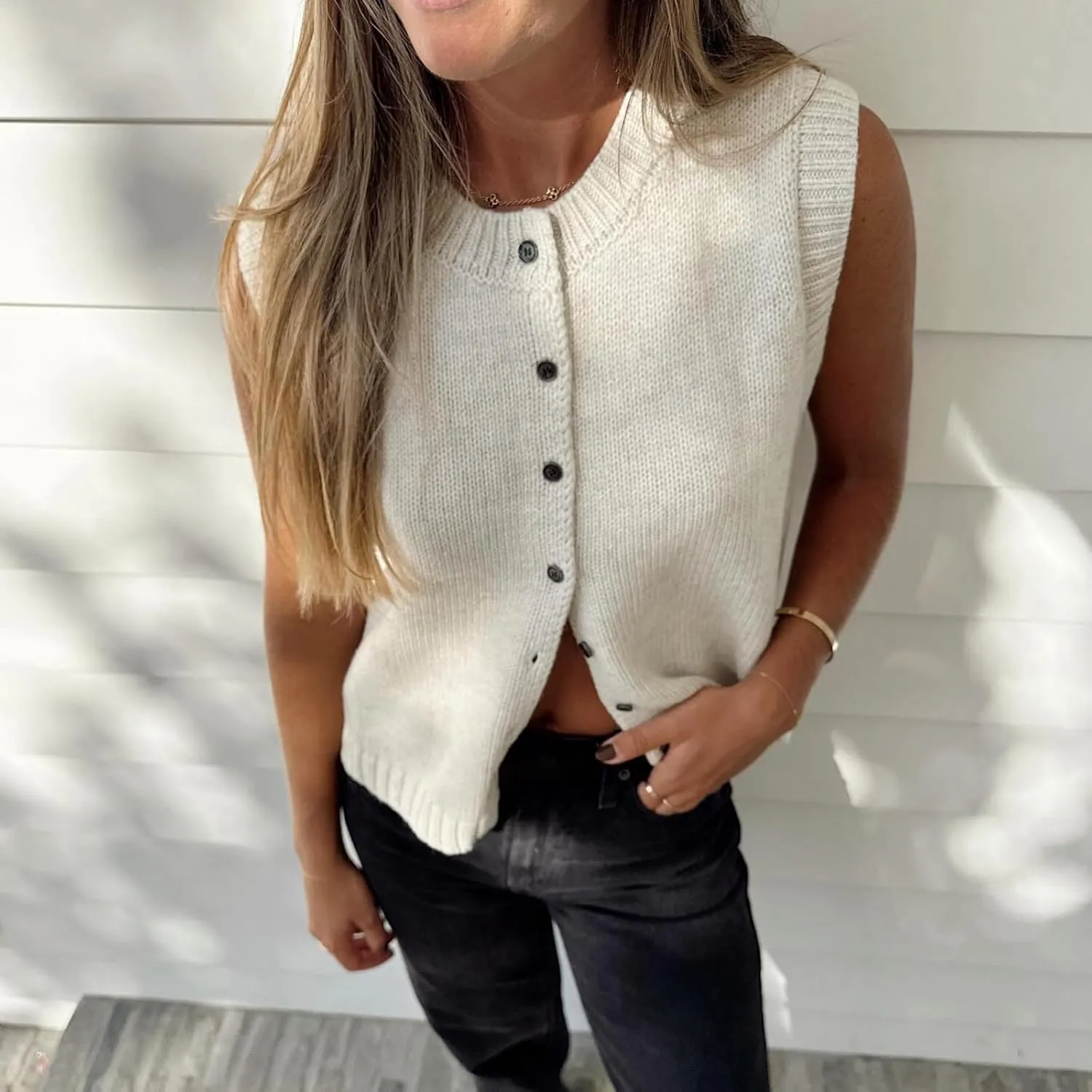 Women Summer Sweater Vest Button Down Round Neck Knitted Tank Top Y2k Sleeveless Sweater Cardigan