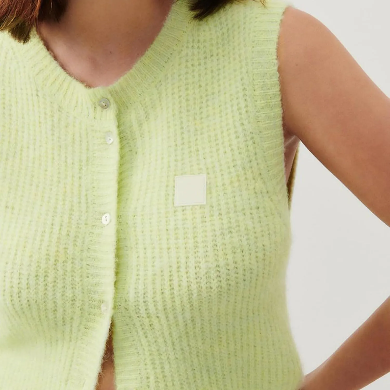 Women Summer Sweater Vest Button Down Round Neck Knitted Tank Top Y2k Sleeveless Sweater Cardigan