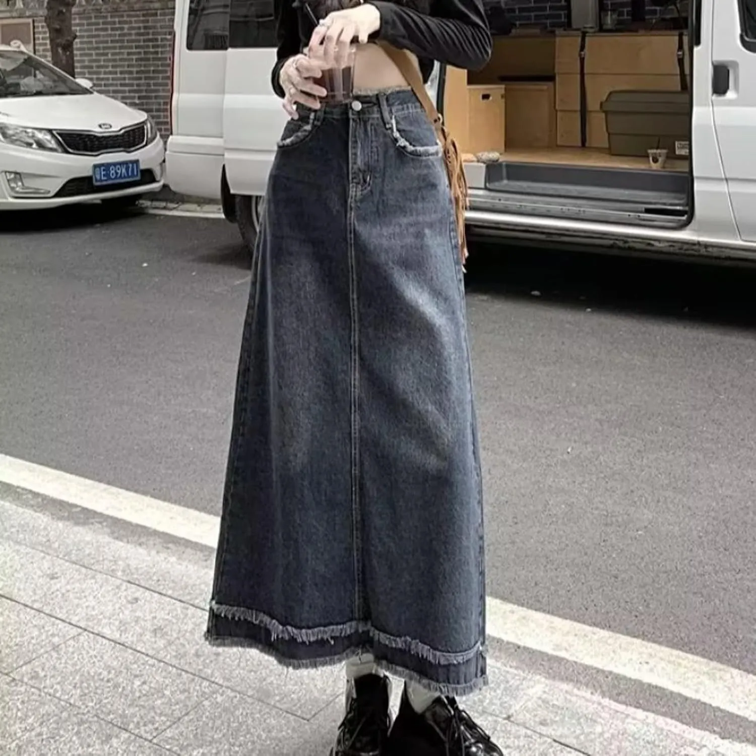 Women's Oversized high Waisted mid Length Distressed Denim Skirt, Casual Retro Ruffled Denim Skirt